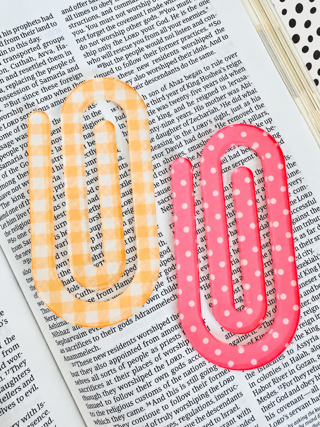 Jesus Loves You Bookmark Set